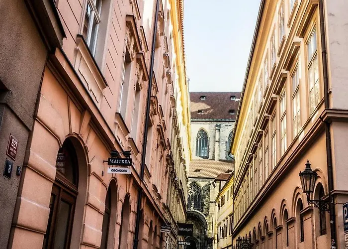 Apartment By The Old Town Square